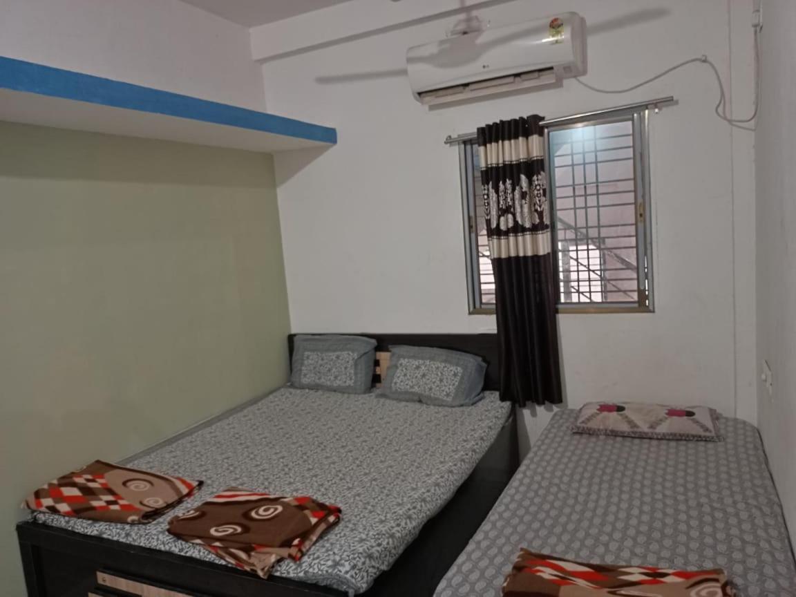 Honest Deluxe Room Garudeshwar المظهر الخارجي الصورة
